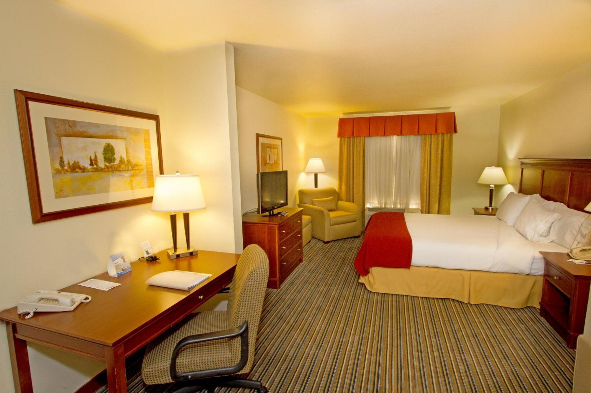 Holiday Inn Express Turlock By Ihg Exterior foto